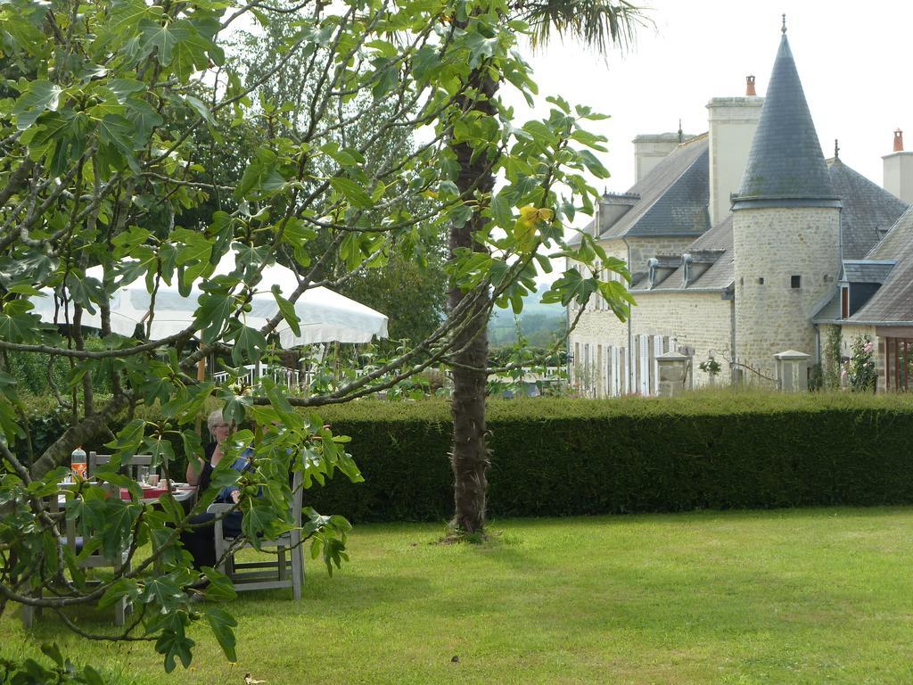Manoir De Turqueville Les Quatre Etoiles Exterior foto